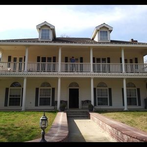 Meet your Posher, Edward